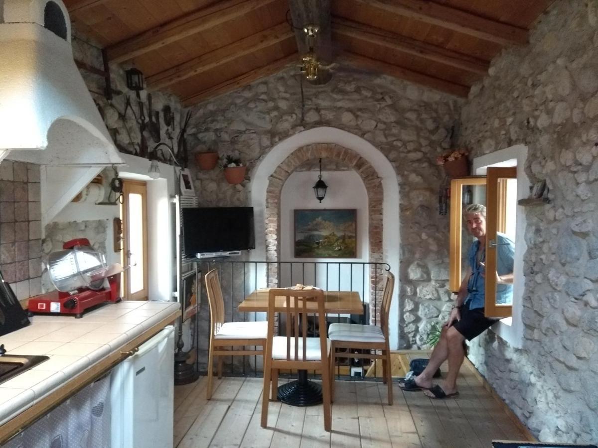 Il Rustico Di Peri Villa Екстериор снимка